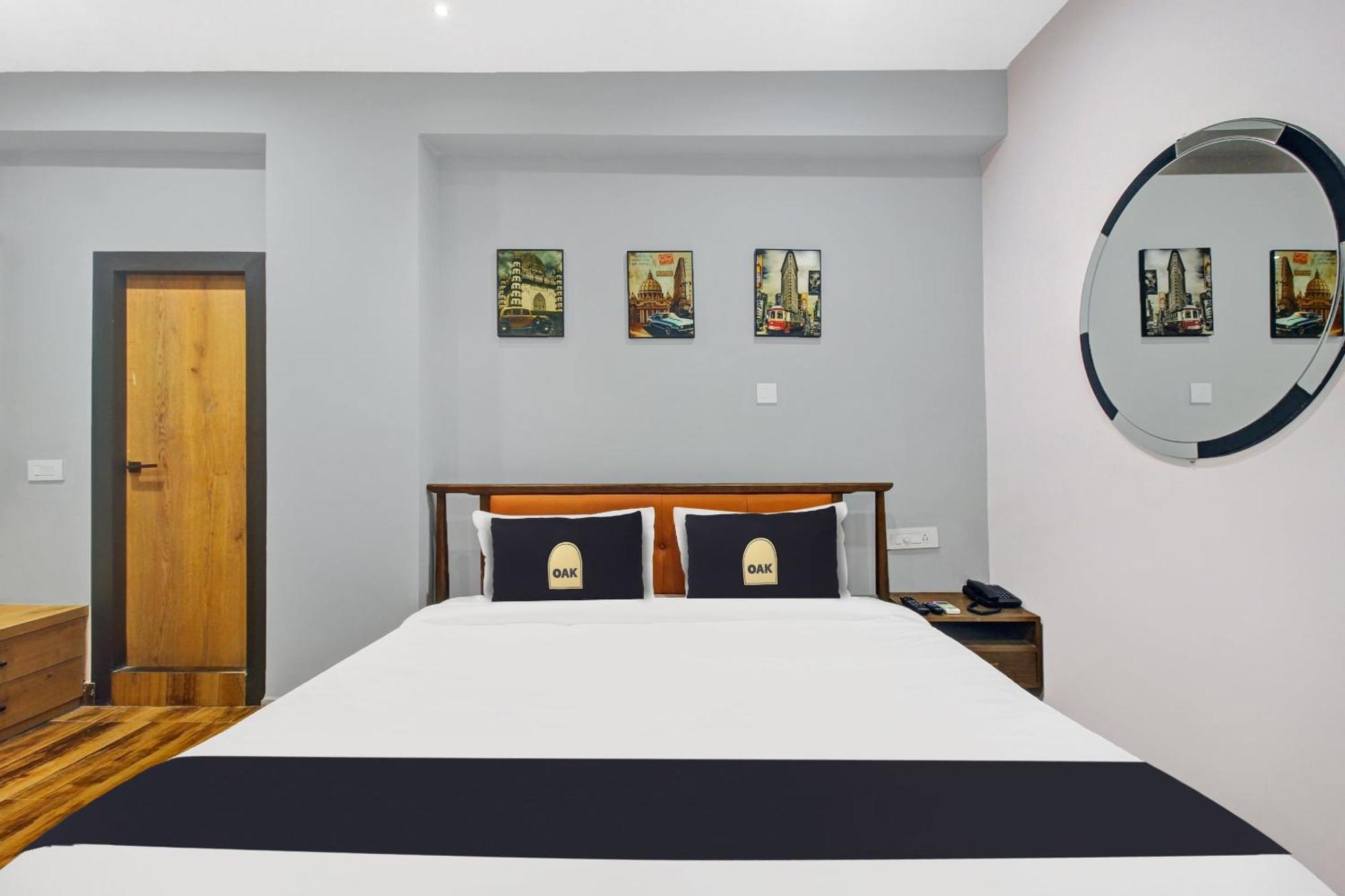 Super Townhouse Oak Hitec City Near Image Hospital Hyderabad Luaran gambar