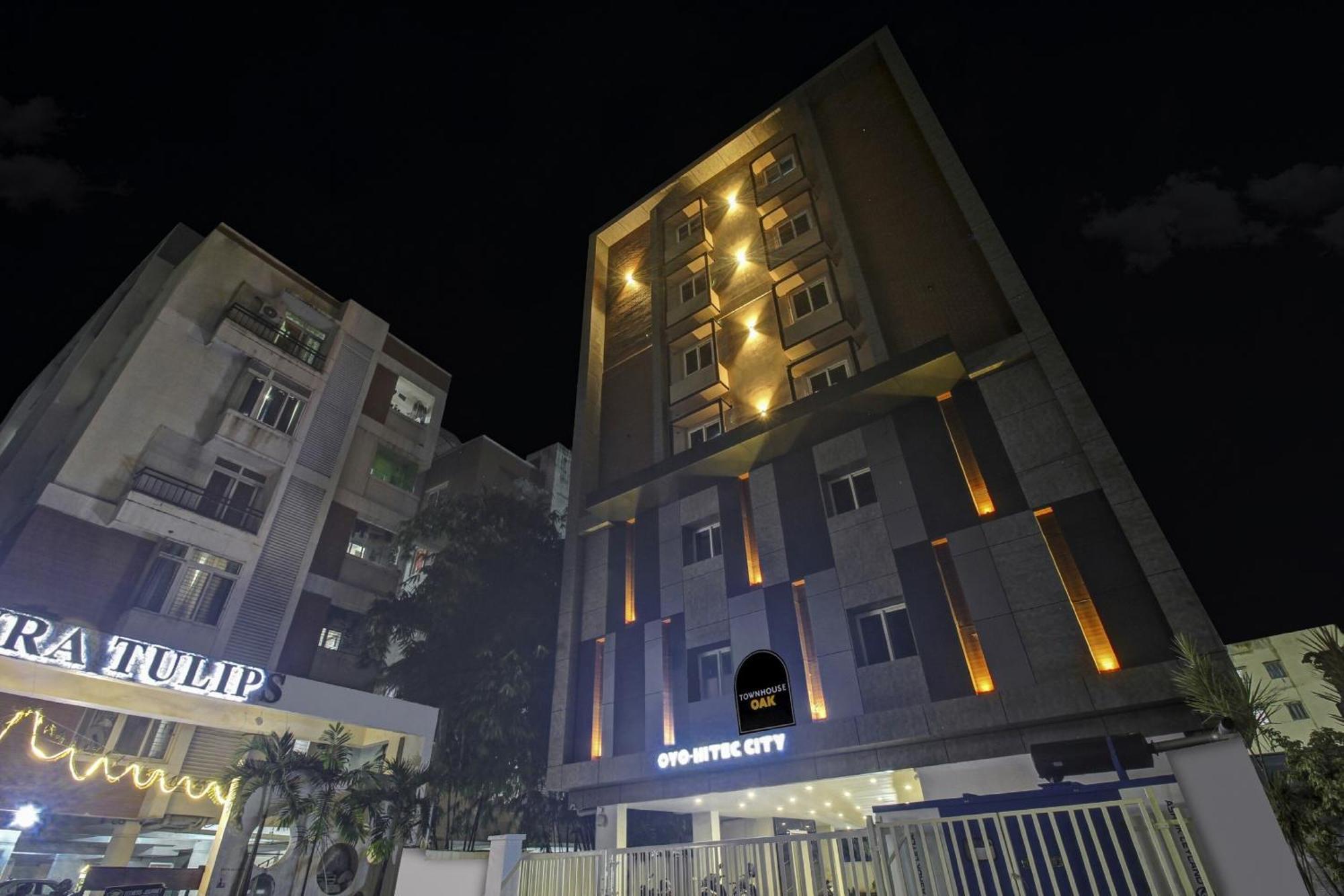 Super Townhouse Oak Hitec City Near Image Hospital Hyderabad Luaran gambar